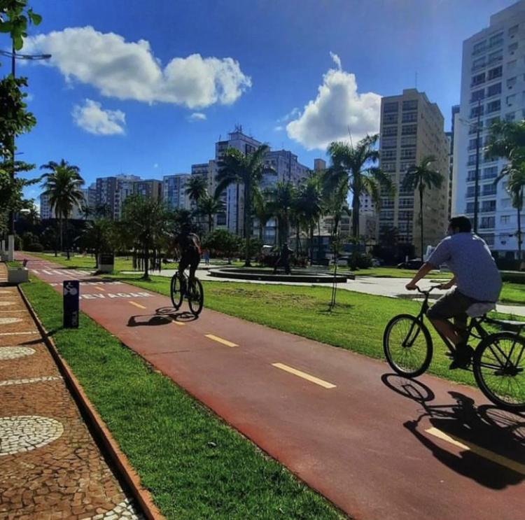 Apartamento Em Santos No Gonzaga Em Frente A Praia Eksteriør bilde